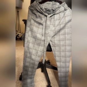 Smocked pant leggings with checks and a belt